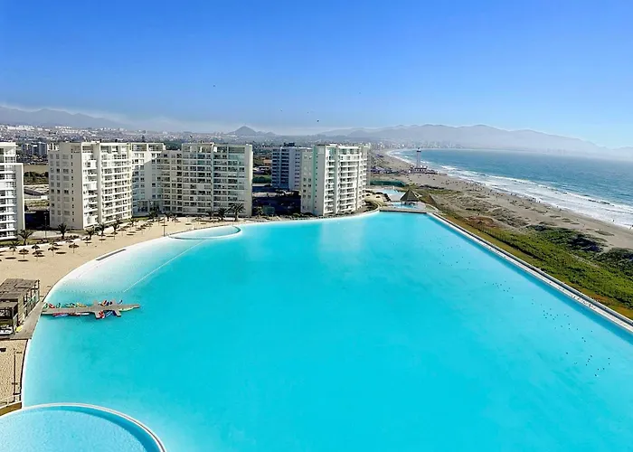 Vista Increible En Laguna Del Mar Piso 13